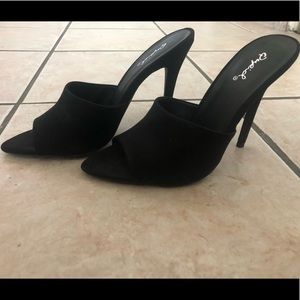 Size 7.5 cute slip on heels